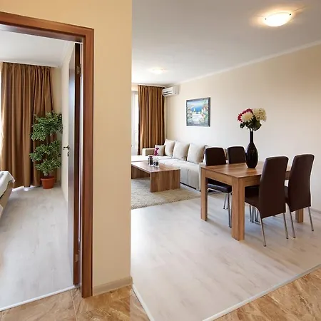 Sardinia And 公寓式酒店