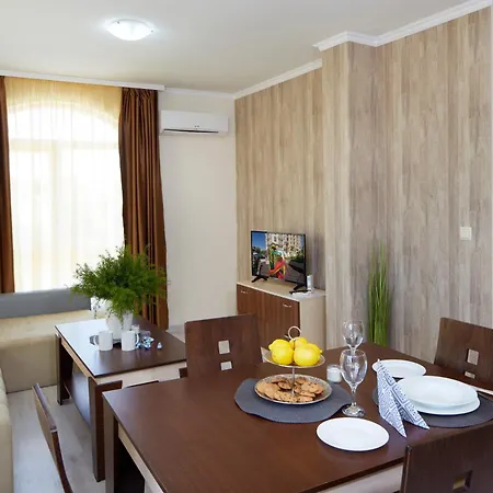 Sardinia And Aparthotel Sveti Vlas