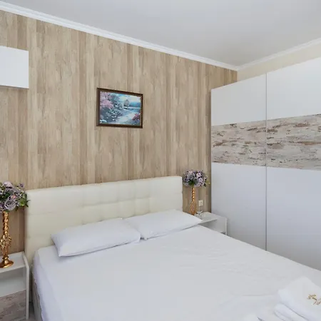 Aparthotel Sardinia And Sveti Vlas