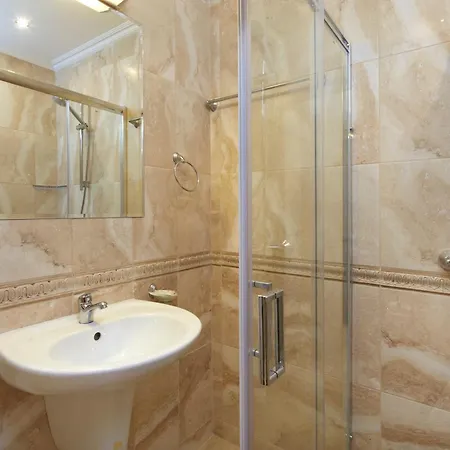 Sardinia And Aparthotel Sveti Vlas